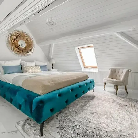 Apartman Loft In The Castle Chateau Du Chatelard Montreux