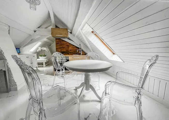 Appartamento Loft In The Castle Chateau Du Chatelard